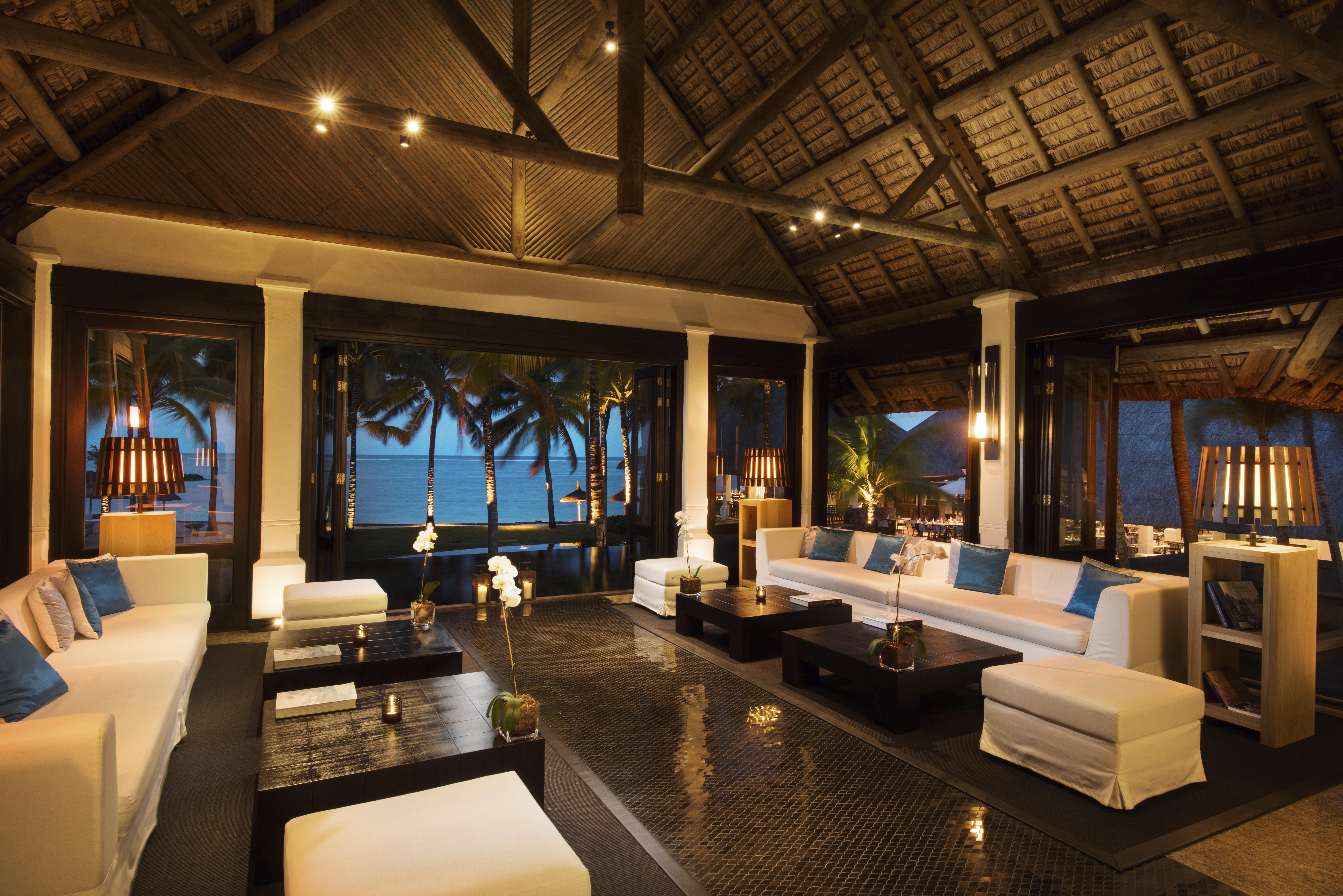Constance Belle Mare Plage Luaran gambar The interior of the resort