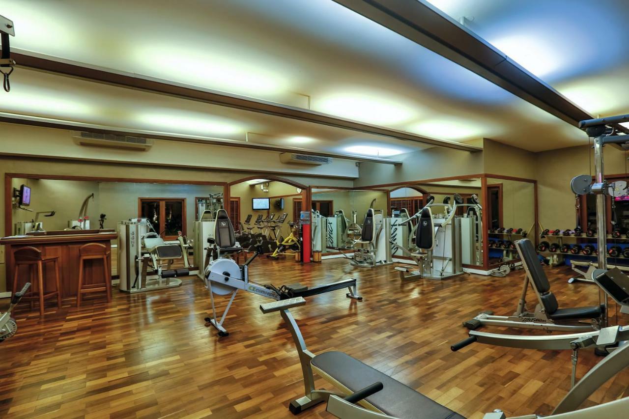 Constance Belle Mare Plage Luaran gambar The gym at the hotel